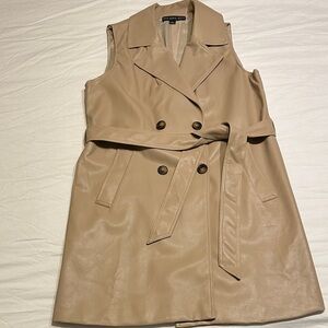 Sleeveless Tan Trench Coat